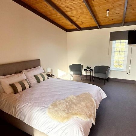 Colonial Bank Motel Omeo Екстериор снимка
