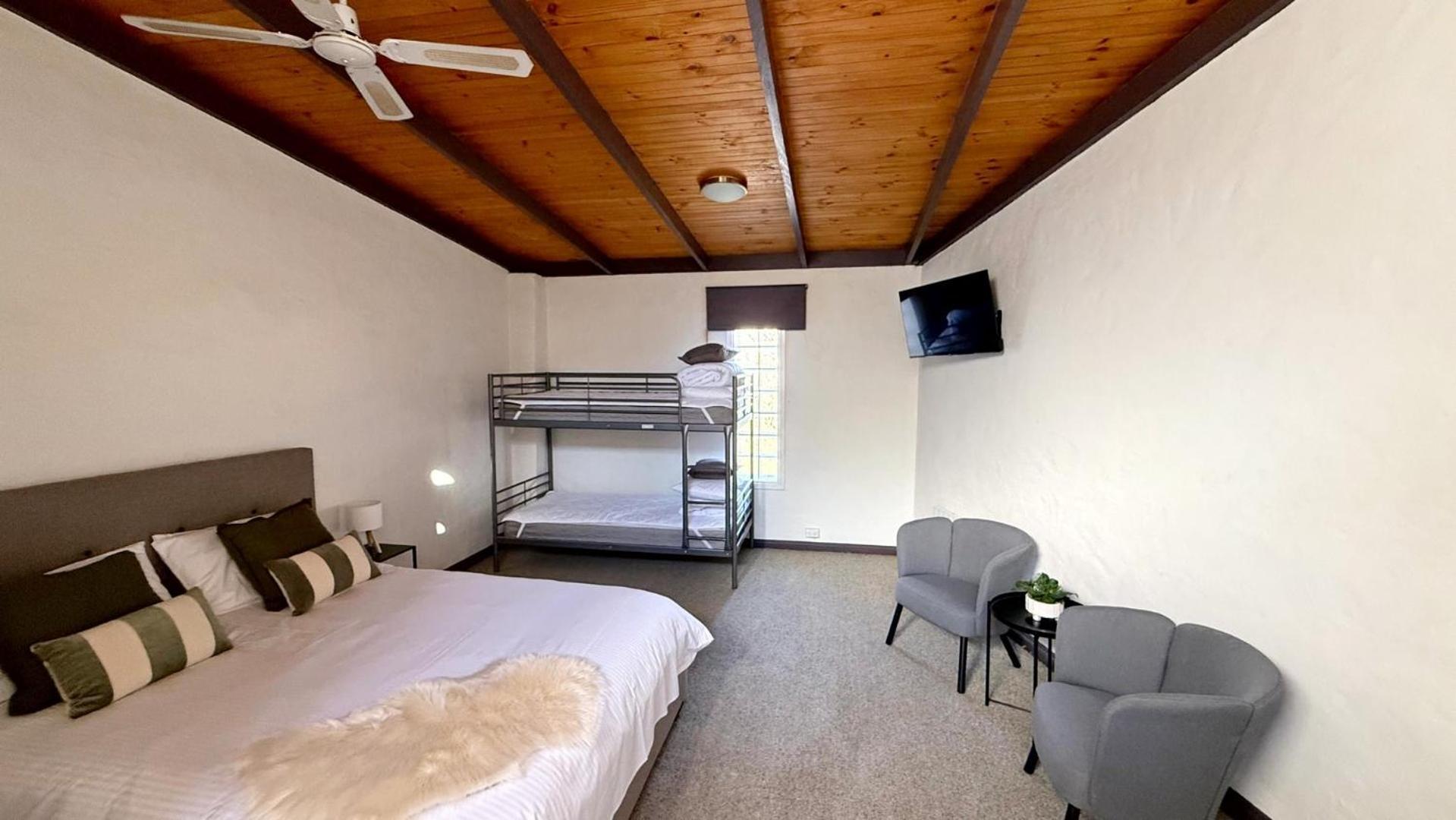 Colonial Bank Motel Omeo Екстериор снимка