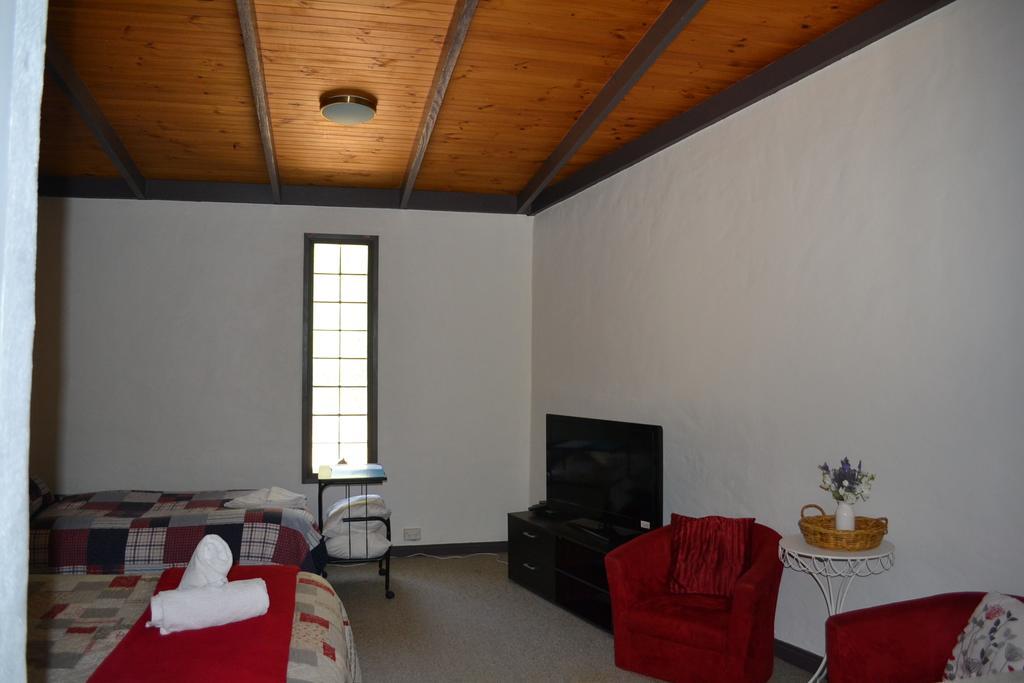 Colonial Bank Motel Omeo Стая снимка